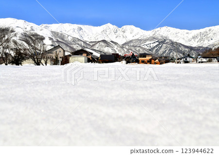 Scenery of Hakuba Village / Looking towards the Hakuba Sanzan mountains (Hakuba Village, Nagano Prefecture) [March 2025] 123944622