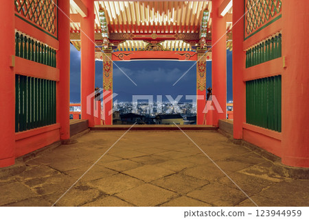 京都市看法從Kiyomizu寺廟的 京都市看法從Kiyomizu寺廟的 123944959