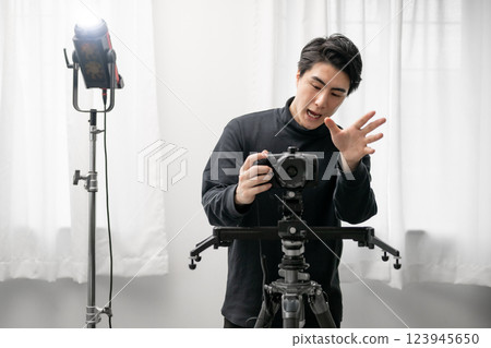 攝影師工作室照明 攝影師工作室照明 123945650