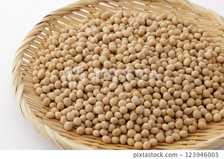 Soy beans Soy beans 123946003