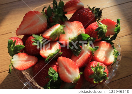 Strawberry ▼・▼・・▼・strawberry・▼・・▼・▼ Strawberry ▼・▼・・▼・strawberry・▼・・▼・▼ 123946348