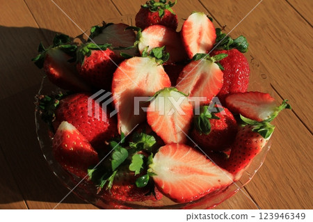 Strawberry ▼・▼・・▼・strawberry・▼・・▼・▼ Strawberry ▼・▼・・▼・strawberry・▼・・▼・▼ 123946349
