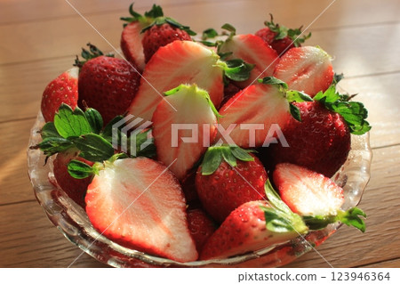 Strawberry 　　　　　▼・▼・・▼・strawberry・▼・・▼・▼ 123946364