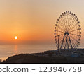 夕陽下的摩天輪 123946758