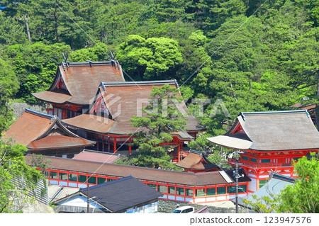 [Shimane Prefecture] Panoramic view of Misaki Shrine on a clear day 123947576