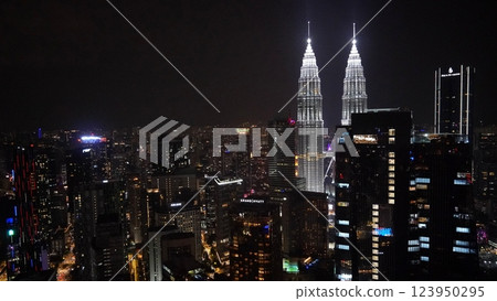 Kuala Lumpur Petronas Twin Towers night view Kuala Lumpur Petronas Twin Towers night view 123950295