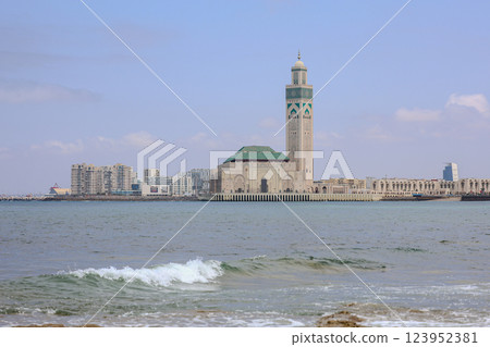 Casablanca, Morocco Hassan II Mosque Overlooking the Ocean Casablanca, Morocco Hassan II Mosque Overlooking the Ocean 123952381