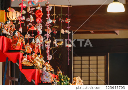 Hina dolls in the tatami room 123955703