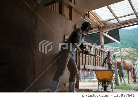 女生 女孩 女性 123957641