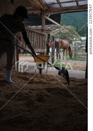 女生 女孩 女性 123957647