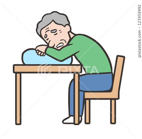 端坐呼吸，一位老人坐在椅子上，靠在墊子上 123958992