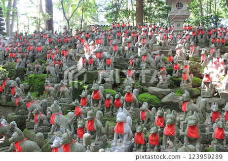 Toyokawa Inari Reizuka Toyokawa Inari Reizuka 123959289