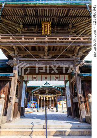 山口縣下關市彥島八幡神社的春天 山口縣下關市彥島八幡神社的春天 123960945