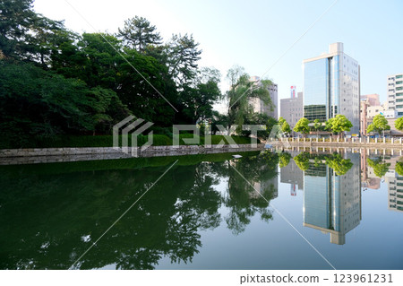 愛媛郡松山市_城山公園西側場景 8(清晨)_2024 年 5 月 愛媛郡松山市_城山公園西側場景 8(清晨)_2024 年 5 月 123961231