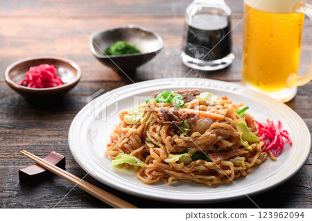 Yakisoba (fried noodles with sauce) image 123962094