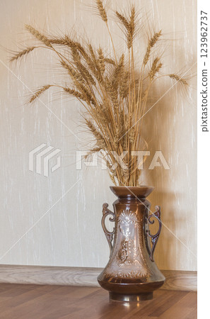 Vase with ears of wheat Vase with ears of wheat 123962737