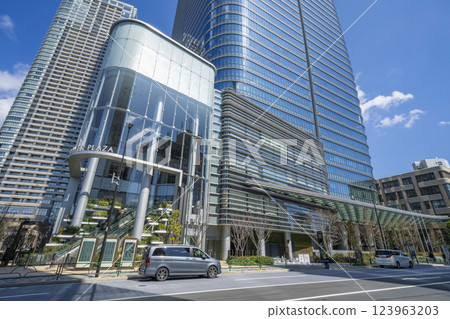 Azabudai Hills Tower Plaza, Tokyo 123963203