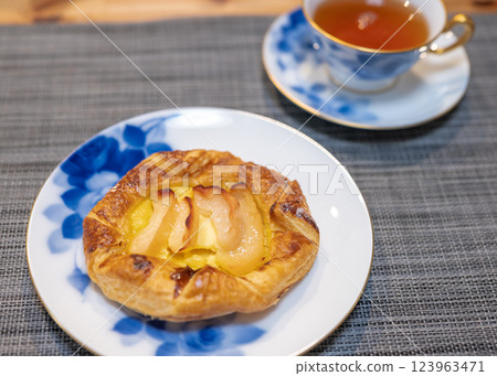 Tea time, cafe, coffee shop, tea, pie Tea time, cafe, coffee shop, tea, pie 123963471