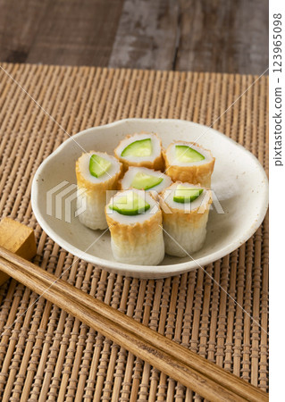 Diced cucumber 123965098
