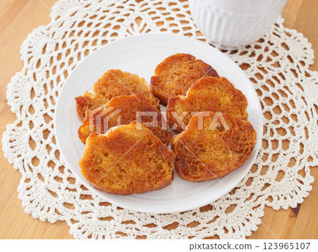 Delicious homemade caramel rusks 123965107