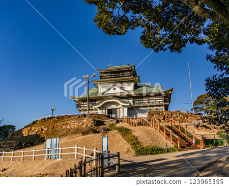 開放前的小牧山城 開放前的小牧山城 123965395