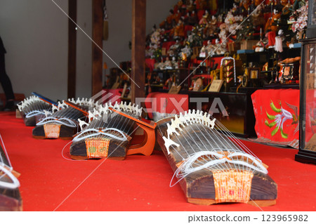 Koto and Hina dolls_01 Koto and Hina dolls_01 123965982