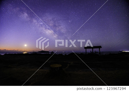 《Tokushima Prefecture Minami Awa Sunline 4th Observation Deck》 The Milky Way, starry sky, moonrise and sunrise as seen from Minami Awa Sunline 4th Observation Deck 123967294