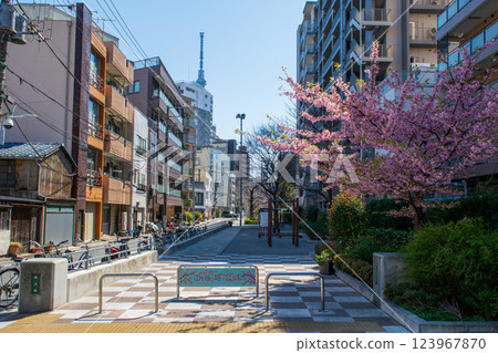 東京都台東區:隅田川至新吉原大門的水路遺跡、山屋堀公園 東京都台東區:隅田川至新吉原大門的水路遺跡、山屋堀公園 123967870
