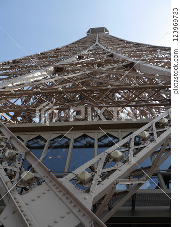 Eiffel tower Eiffel tower 123969783