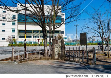 Tokyo, Sumida Park, Waterway from the Sumida River to the Shin-Yoshiwara Daimon Gate, Remains of Takeya Ferry 123970101