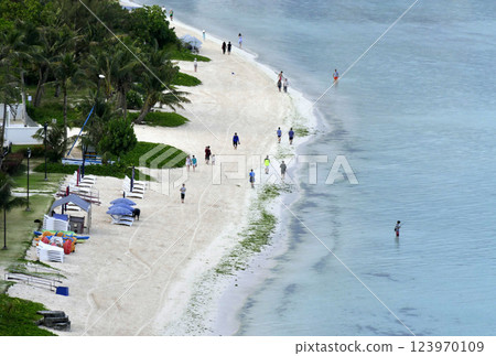 下午的海灘 123970109