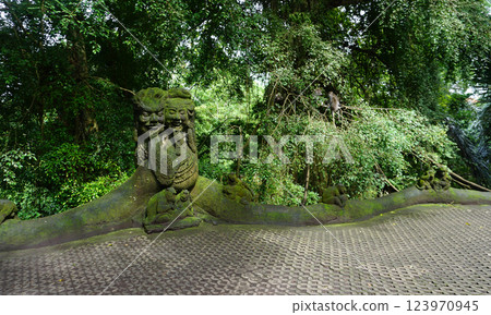 Statue at Ubud Monkey Forest near Hindu temples Padangtegal, Ubud, Bali, Indonesia Statue at Ubud Monkey Forest near Hindu temples Padangtegal, Ubud, Bali, Indonesia 123970945