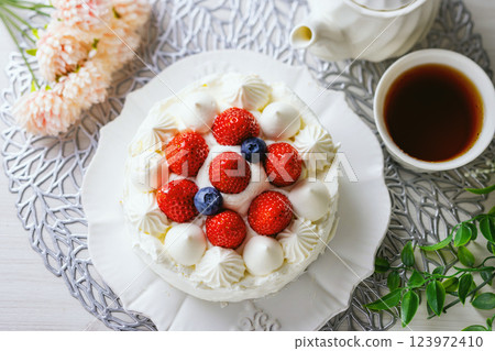 Cute strawberry cake Cute strawberry cake 123972410