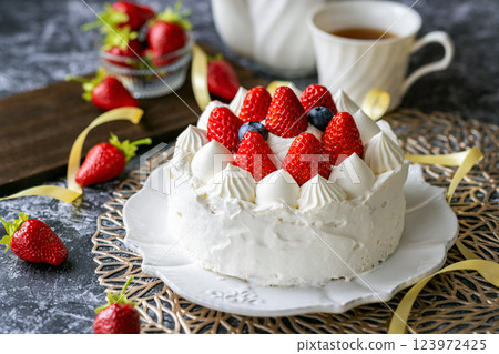 Cute strawberry cake 123972425