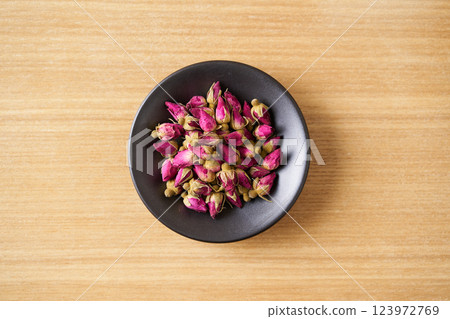 Maikai flower Maikai flower 123972769