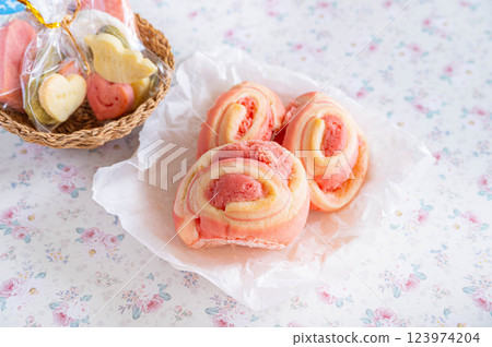 Spring colored strawberry bread Spring colored strawberry bread 123974204