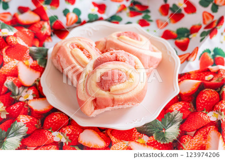 Strawberry Bread 123974206