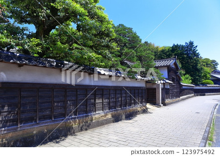 [Shimane Prefecture] The Lafcadio Hearn Memorial Museum on a clear day 123975492