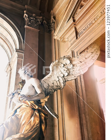 羅馬：窗邊的守護天使 123977451