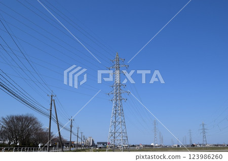 輸電塔高壓交流電 輸電塔高壓交流電 123986260