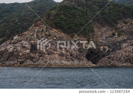 長崎縣上五島市五島群島的海,美麗的海 長崎縣上五島市五島群島的海,美麗的海 123987284