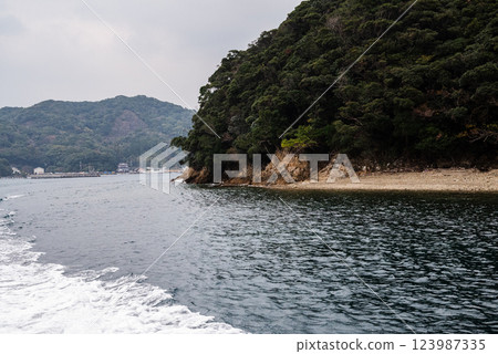 長崎縣上五島市五島群島的海，美麗的海 123987335