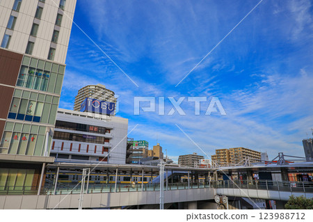 [千葉縣船橋市]船橋站週邊建築的街景 123988712