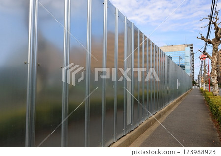 施工現場臨時圍籬(鍍鋅鋼板) 施工現場臨時圍籬(鍍鋅鋼板) 123988923