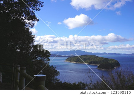Tomogashima Island seen from the observation deck 123990110