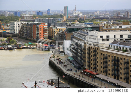 View of London from Tower Bridge (pedestrian bridge) View of London from Tower Bridge (pedestrian bridge) 123990588