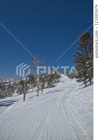Scenery from the snowy mountain ski resort Scenery from the snowy mountain ski resort 123993674