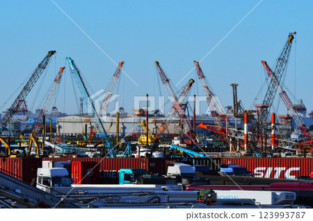 Shinkiba Construction Crane Swarm 04 123993787