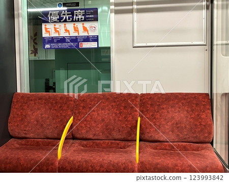 列車優先座位 列車優先座位 123993842