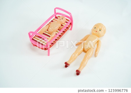 昭和時代的賽璐璐玩具：丘比娃娃玩具套裝 123996776